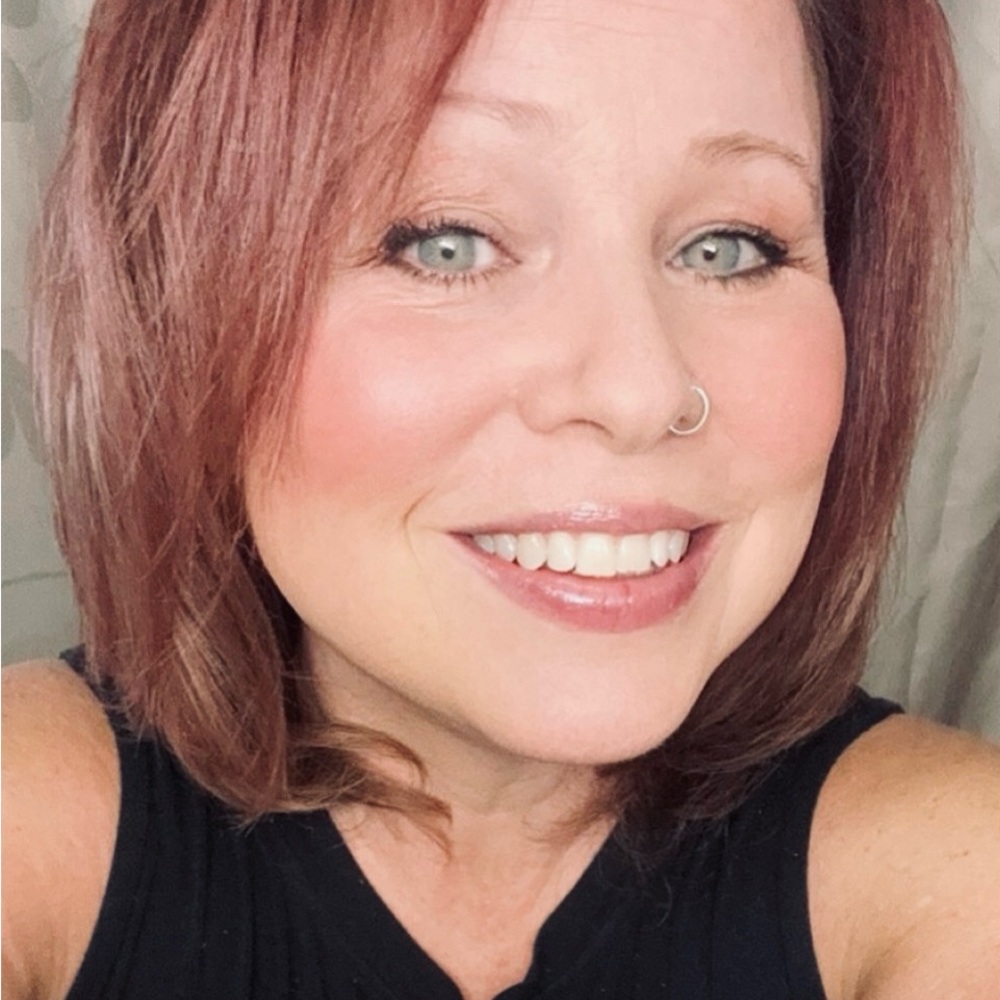 Meet your Posher, Jlynn